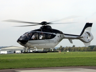 L'Agusta 109 au décollage 